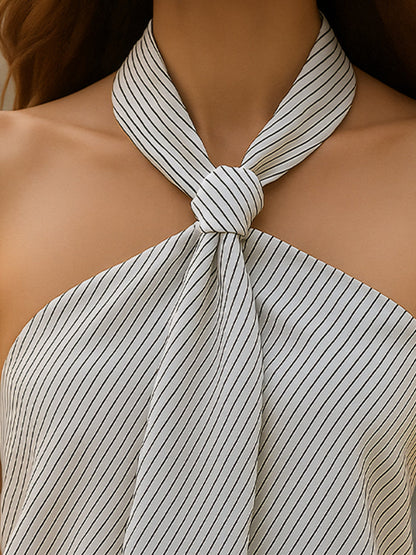 Blusa halter a rayas con nudo frontal
