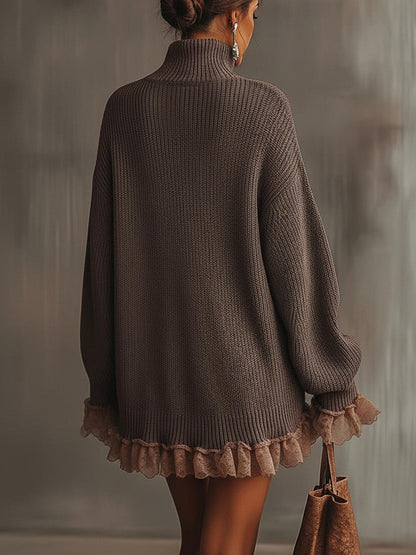 Vestido corto de punto con volante en el bajo