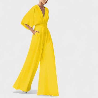 Mono elegante fluido con pantalón amplio