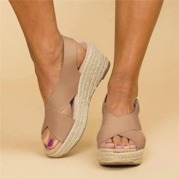 Sandalias de cuña con tiras cruzadas