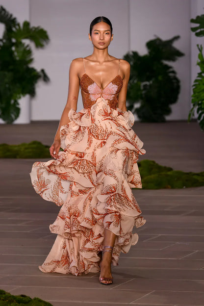 Nahia | Vestido largo con volantes y escote halter estampado