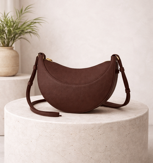 Bolso de hombro semicircular