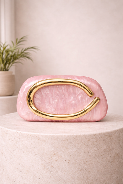 Bolso con acabado nacarado