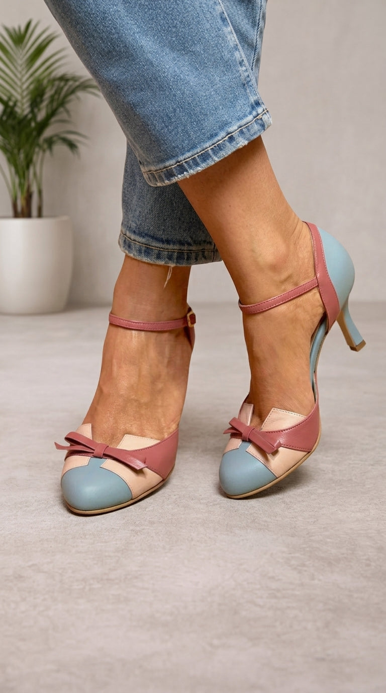 Zapatos de tacón medio con lazo y diseño bicolor