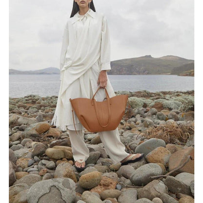 Bolso tote amplio de diseño minimalista