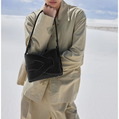 Bolso de hombro compacto con solapa