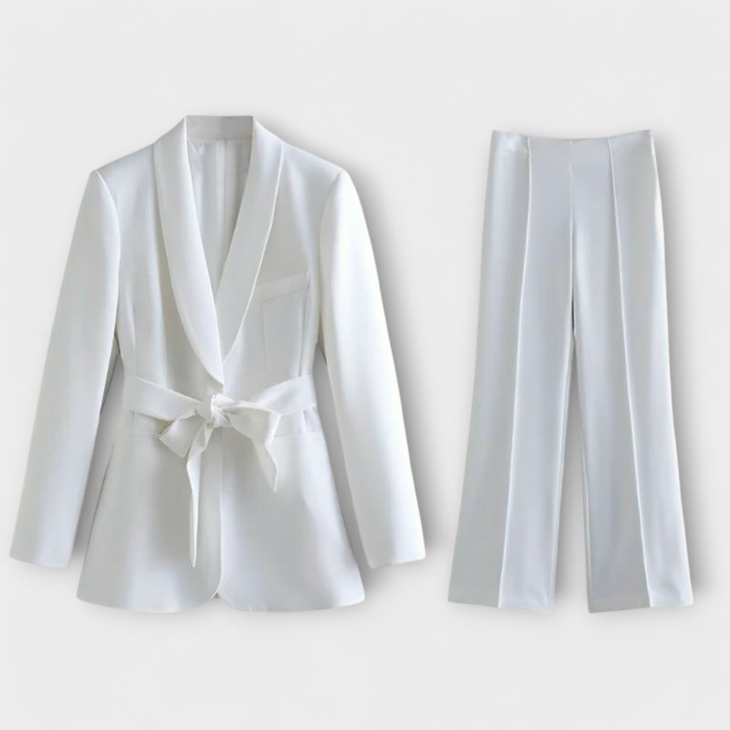 Conjunto sastre Lena con blazer y pantalón elegante