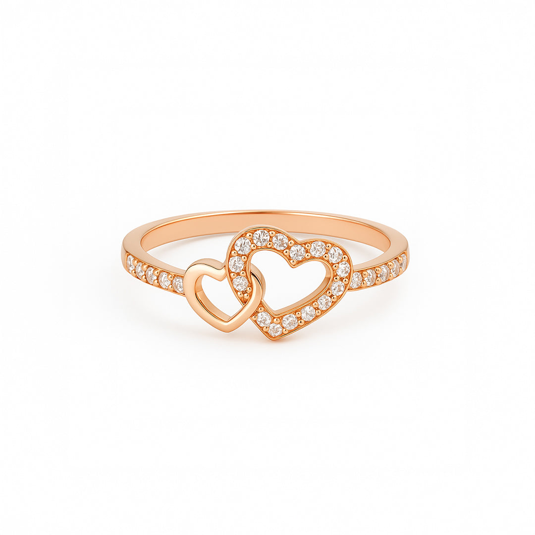 Anillo con doble corazón y circonitas