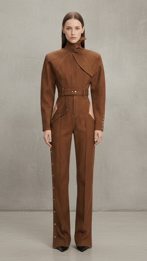 Conjunto de dos piezas con chaqueta cropped y pantalón de tiro alto
