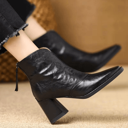 Botines de tacón medio en piel
