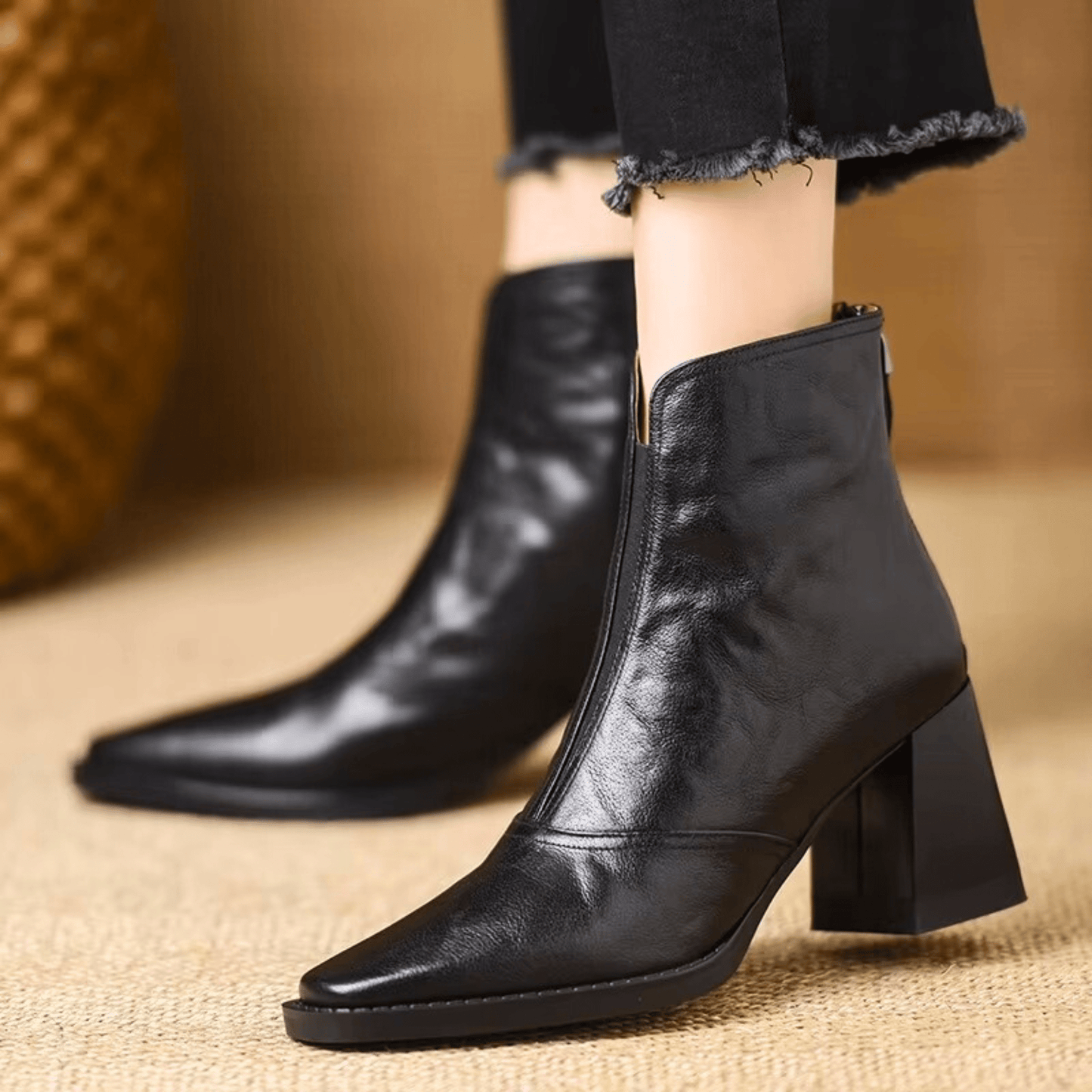 Botines de tacón medio en piel