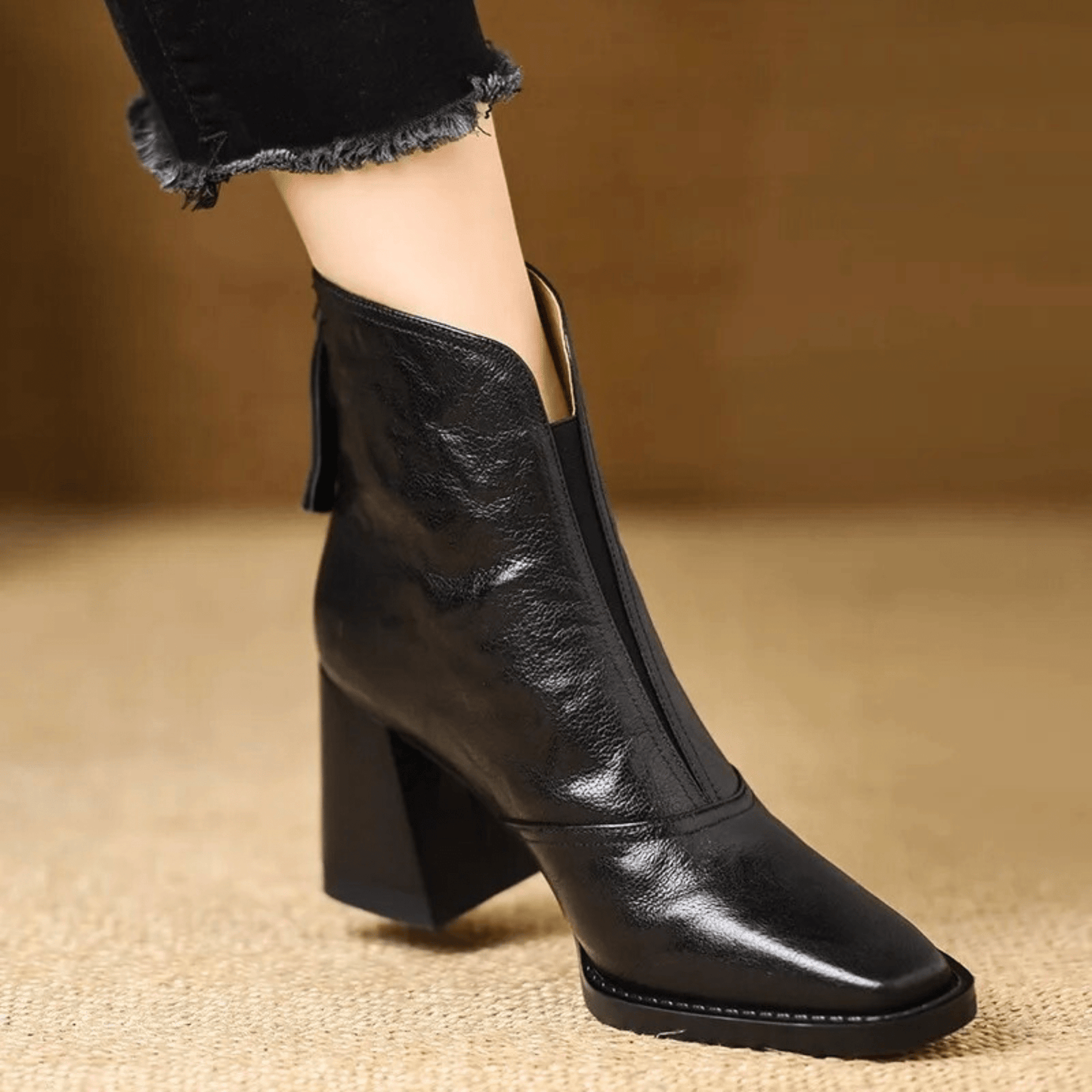 Botines de tacón medio en piel