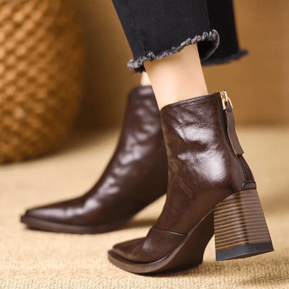 Botines de tacón medio en piel